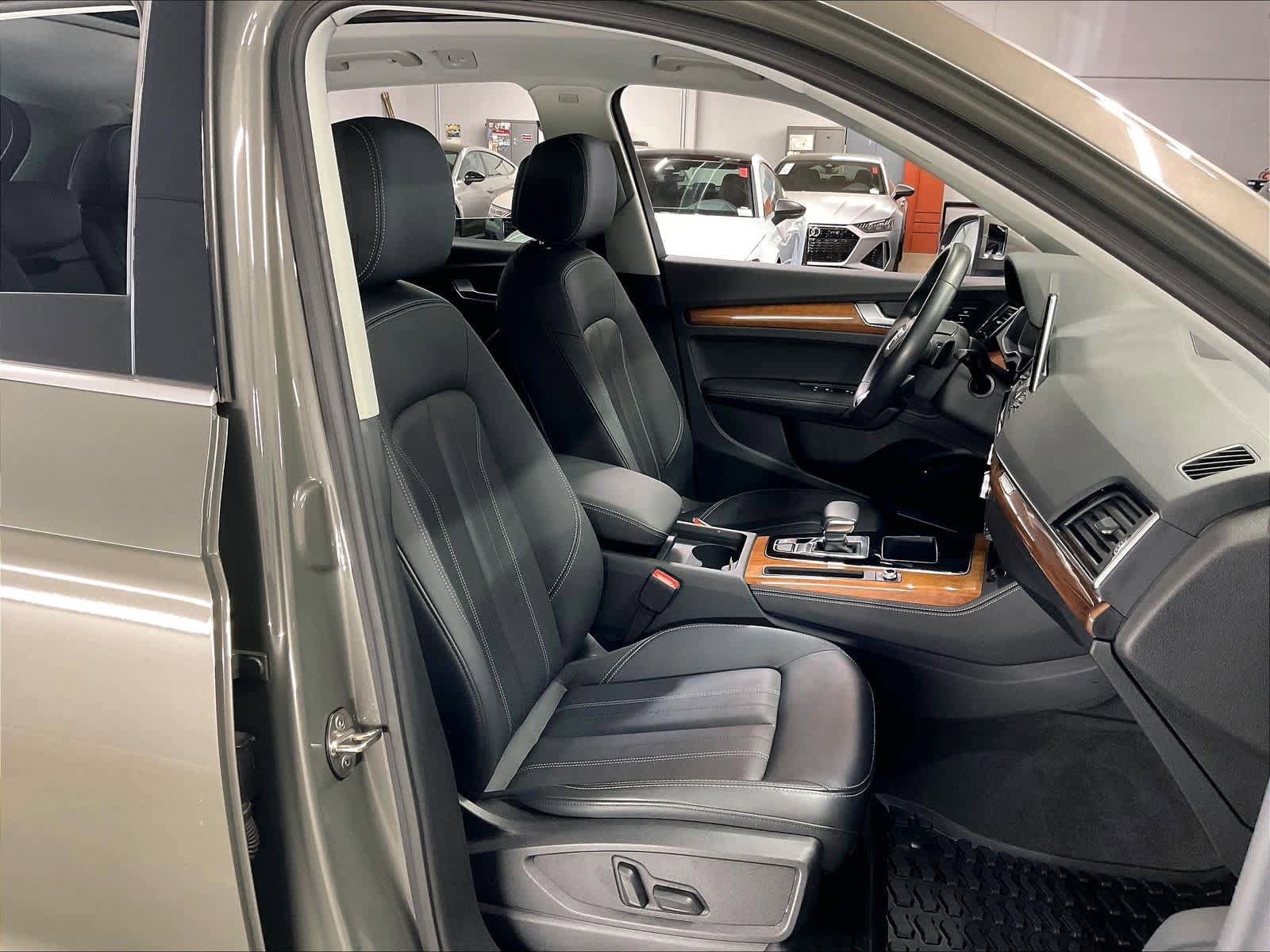 Certified 2023 Audi Q5 2.0T Premium Plus w/ Premium Plus Package image 9