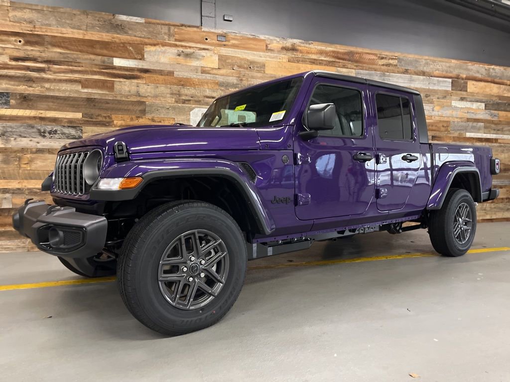 New 2026 Jeep Gladiator Sport image 12