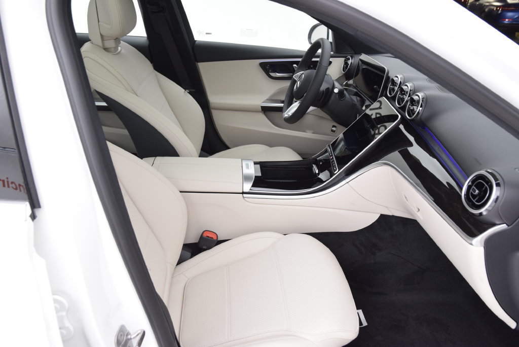 New 2026 Mercedes-Benz C 300 4MATIC Sedan image 15