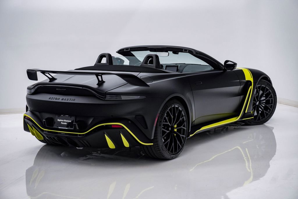 Used 2023 Aston Martin V12 Vantage Roadster image 14
