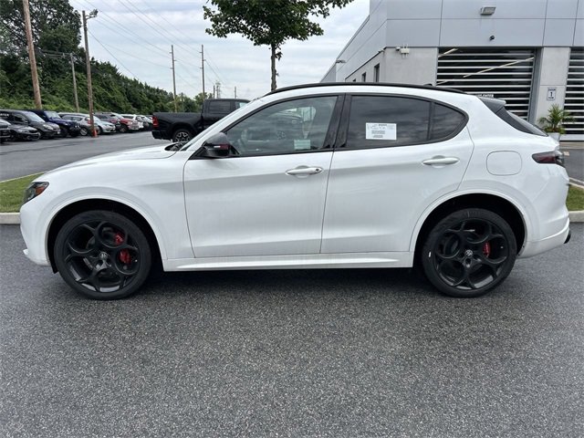 New 2025 Alfa Romeo Stelvio Tributo Italiano w/ Driving Assist Package image 5