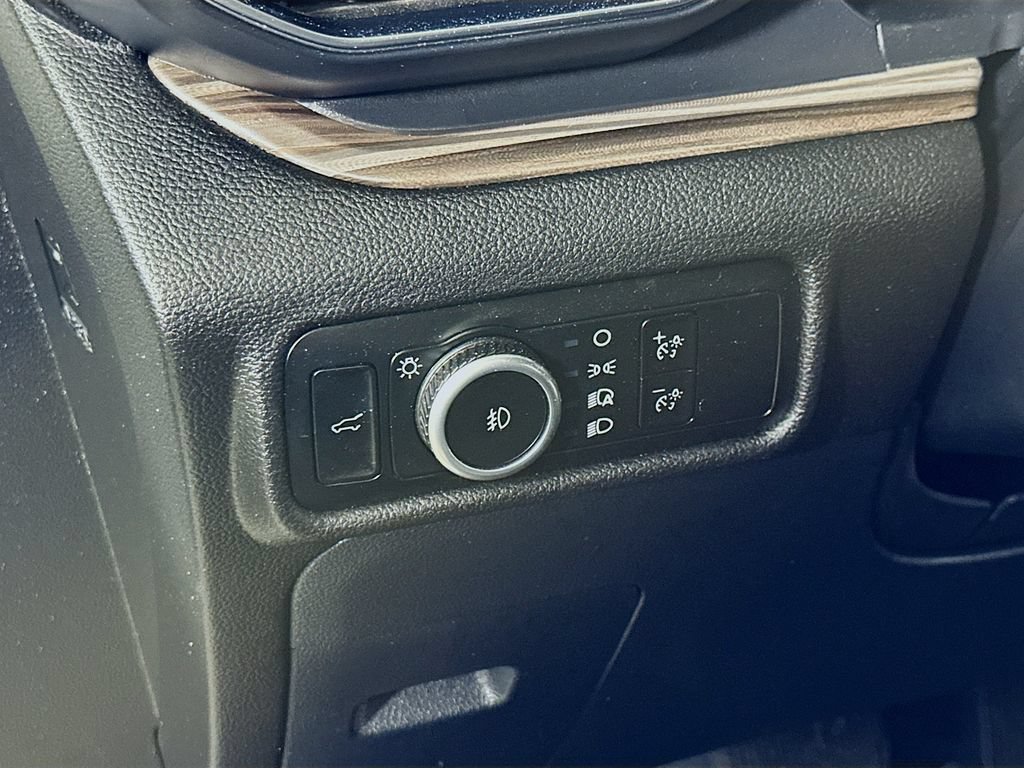 Used 2023 Ford Explorer Limited w/ Equipment Group 301A RWD image 23