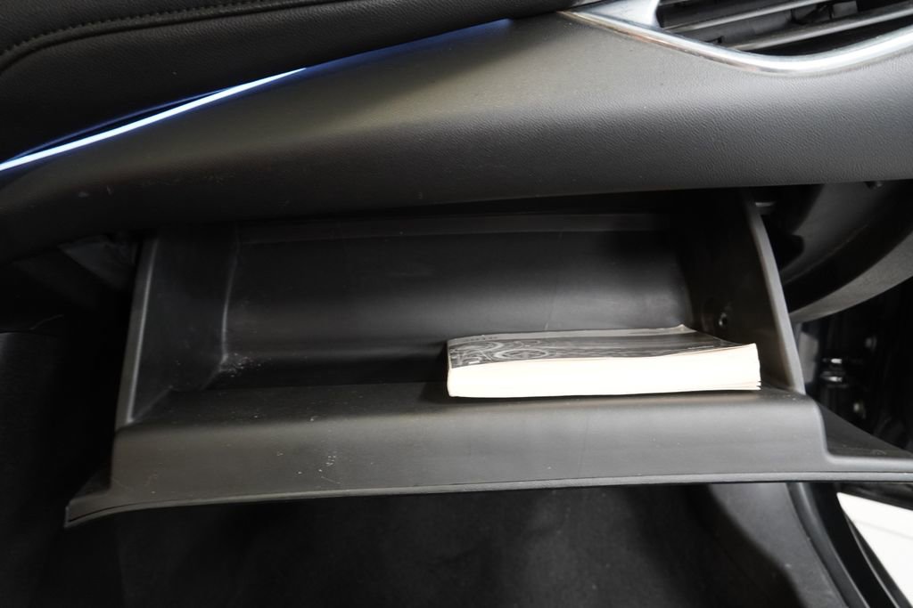 Used 2016 Chevrolet Malibu LT w/ Leather Package image 35