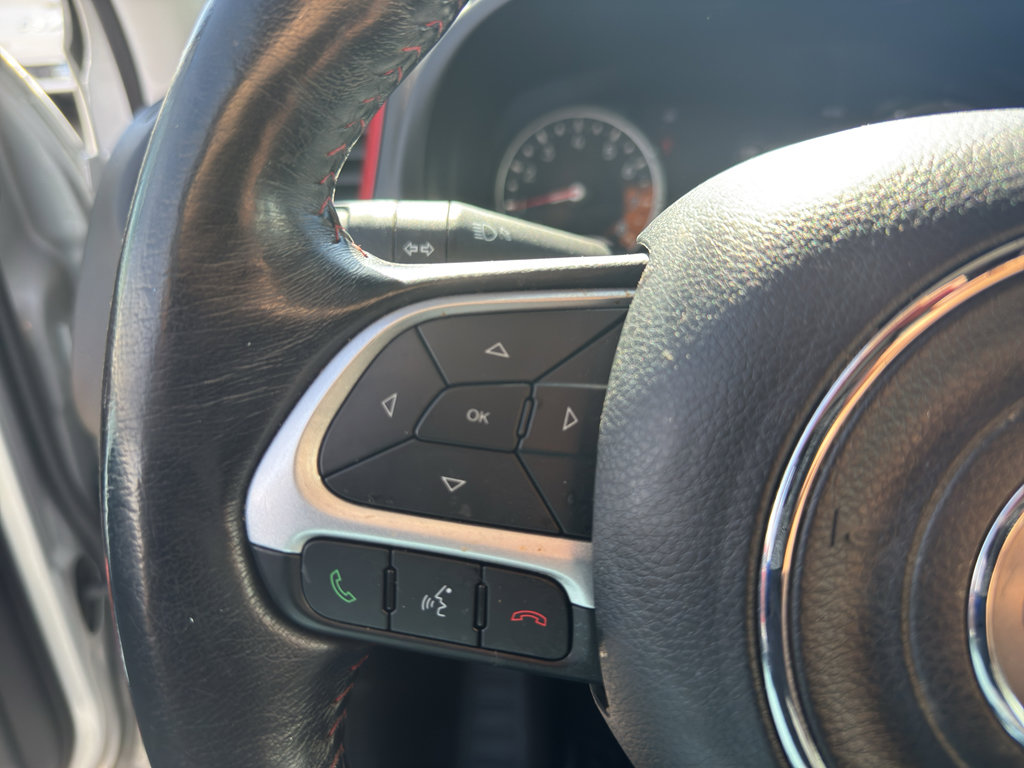 Used 2018 Jeep Renegade Trailhawk w/ Cold Weather Group II image 22