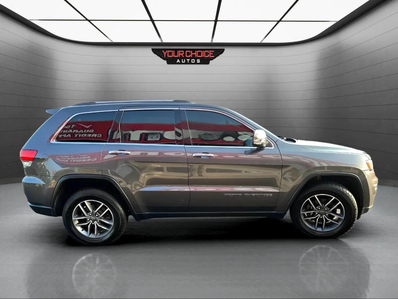 Used 2019 Jeep Grand Cherokee Limited AWD/4WD image 4