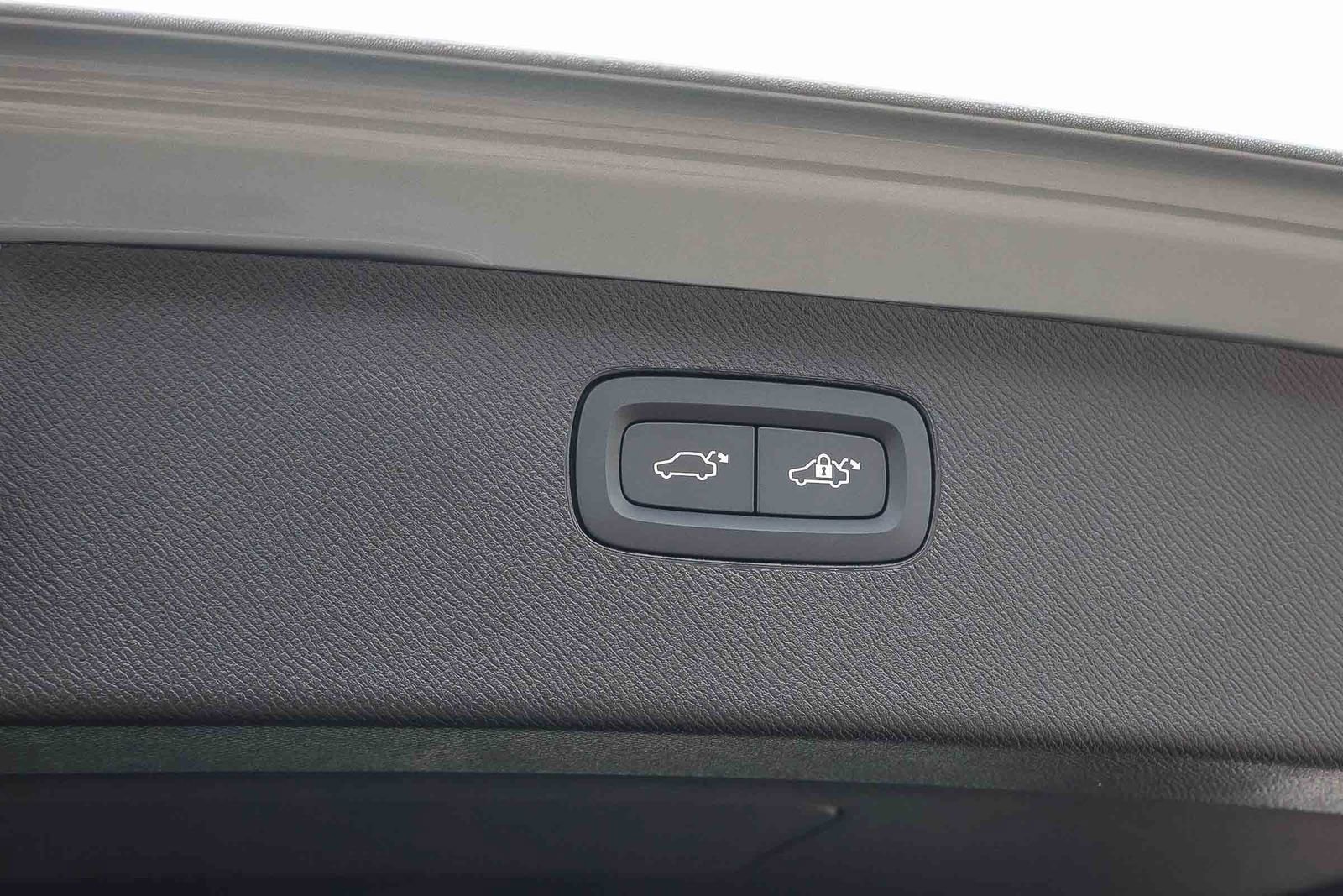 New 2026 Volvo XC90 T8 Ultra w/ Protection Package Premier image 29