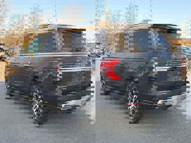 Used 2024 Ford Expedition Max Limited image 5