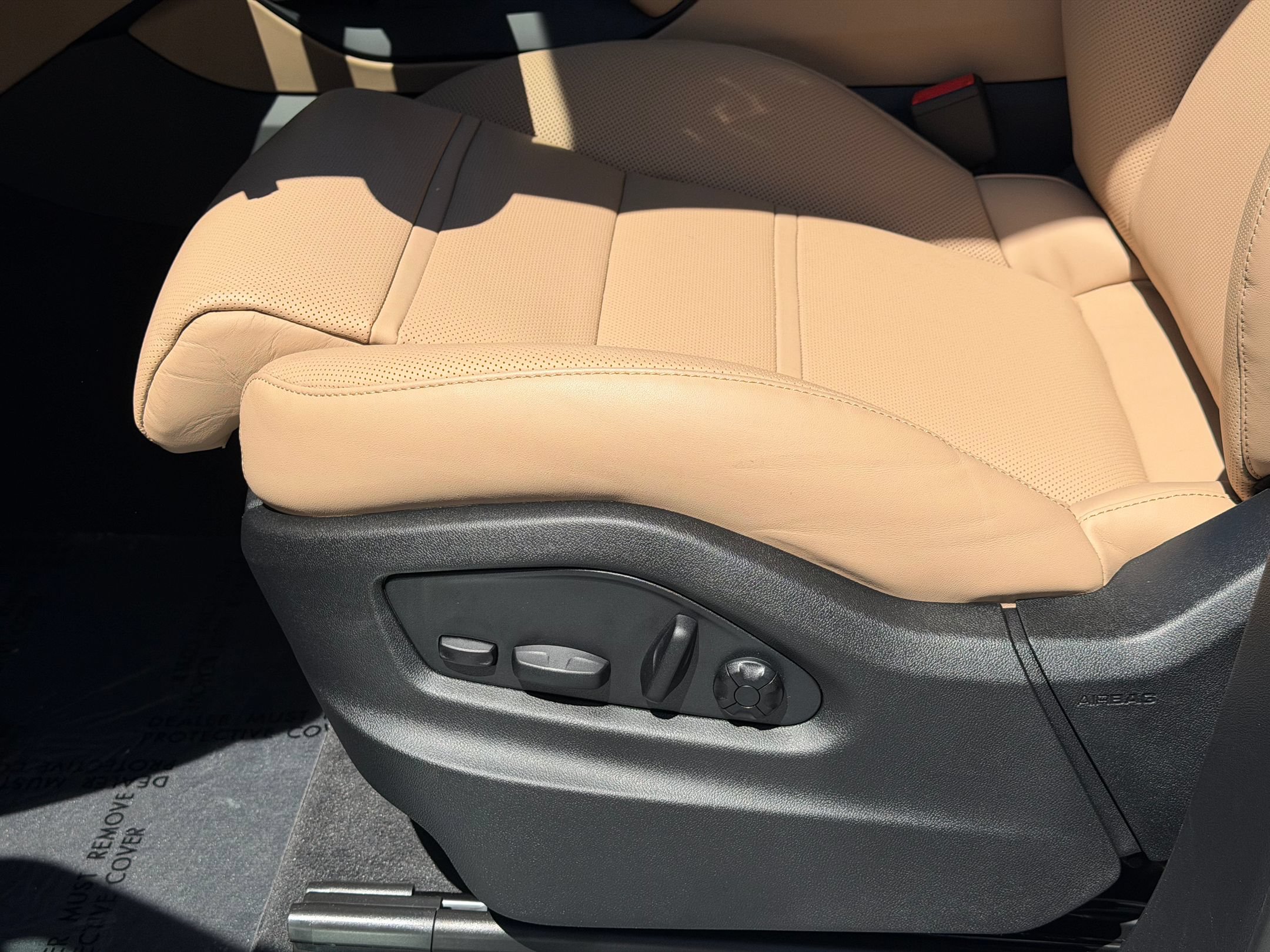 Used 2026 Porsche Cayenne AWD/4WD image 25