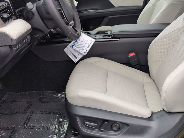 New 2026 Toyota Camry XLE image 11