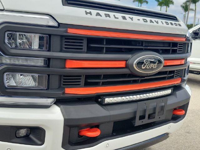 Certified 2024 Ford F250 Lariat w/ Lariat Ultimate Package AWD/4WD image 14