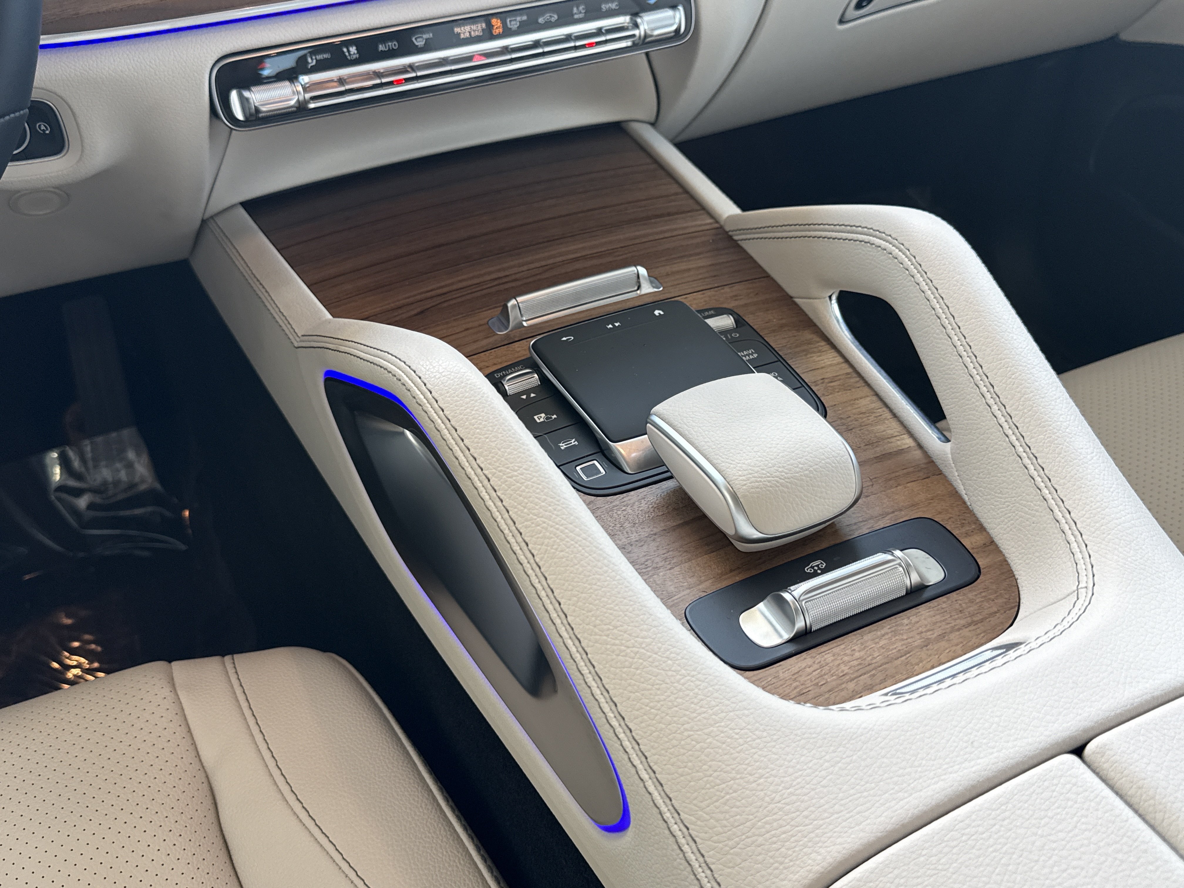 Certified 2025 Mercedes-Benz GLS 450 4MATIC image 45