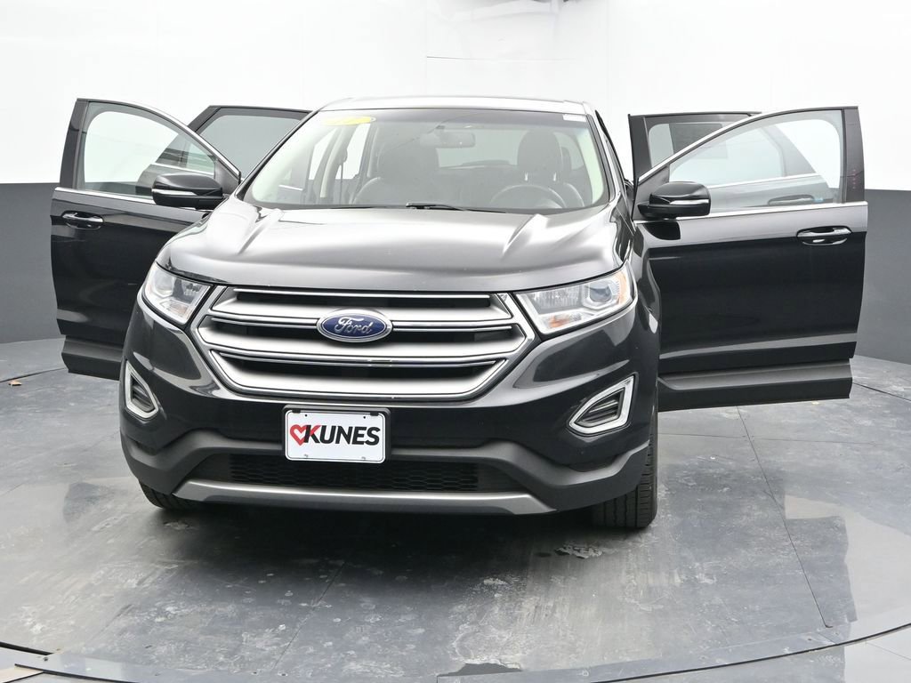 Used 2017 Ford Edge SEL w/ Equipment Group 201A image 54