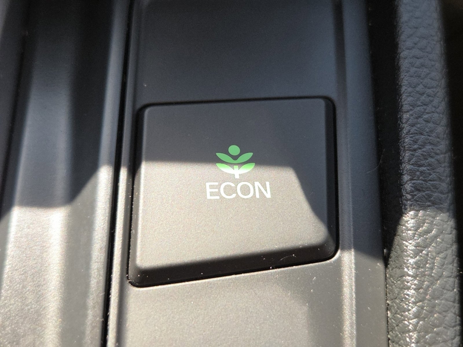 Certified 2017 Honda CR-V Touring image 9