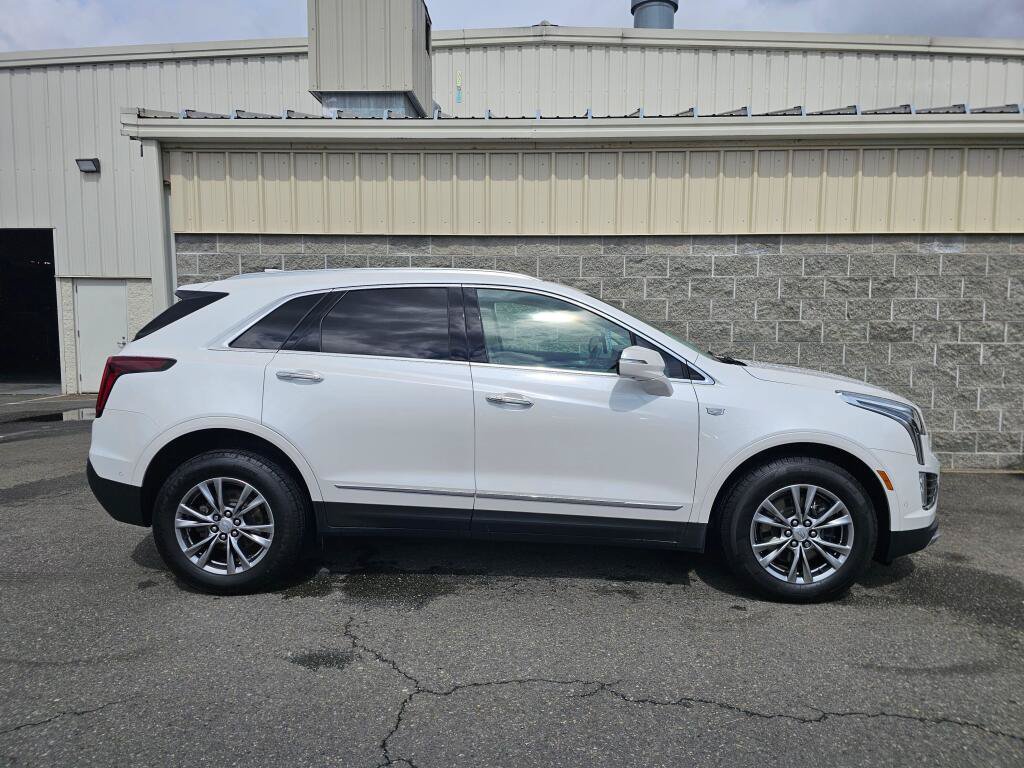 Certified 2023 Cadillac XT5 Premium Luxury w/ Technology Package AWD/4WD image 9