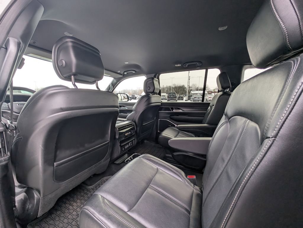 Used 2024 Jeep Wagoneer Series III image 15