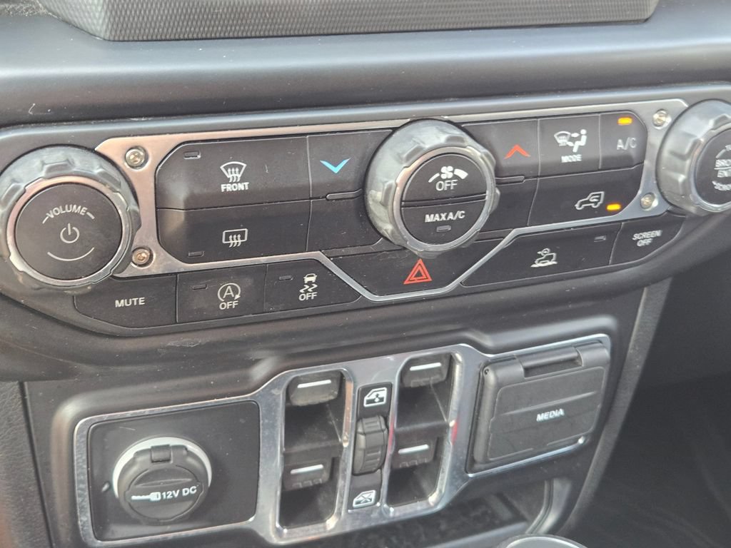 Used 2022 Jeep Wrangler Unlimited Sport AWD/4WD image 26