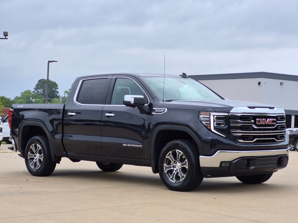 Used 2026 GMC Sierra 1500 SLT AWD/4WD image 3