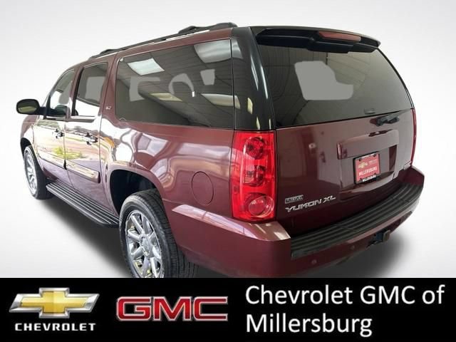 Used 2008 GMC Yukon XL SLT w/ SLT Preferred Equipment Group AWD/4WD image 6