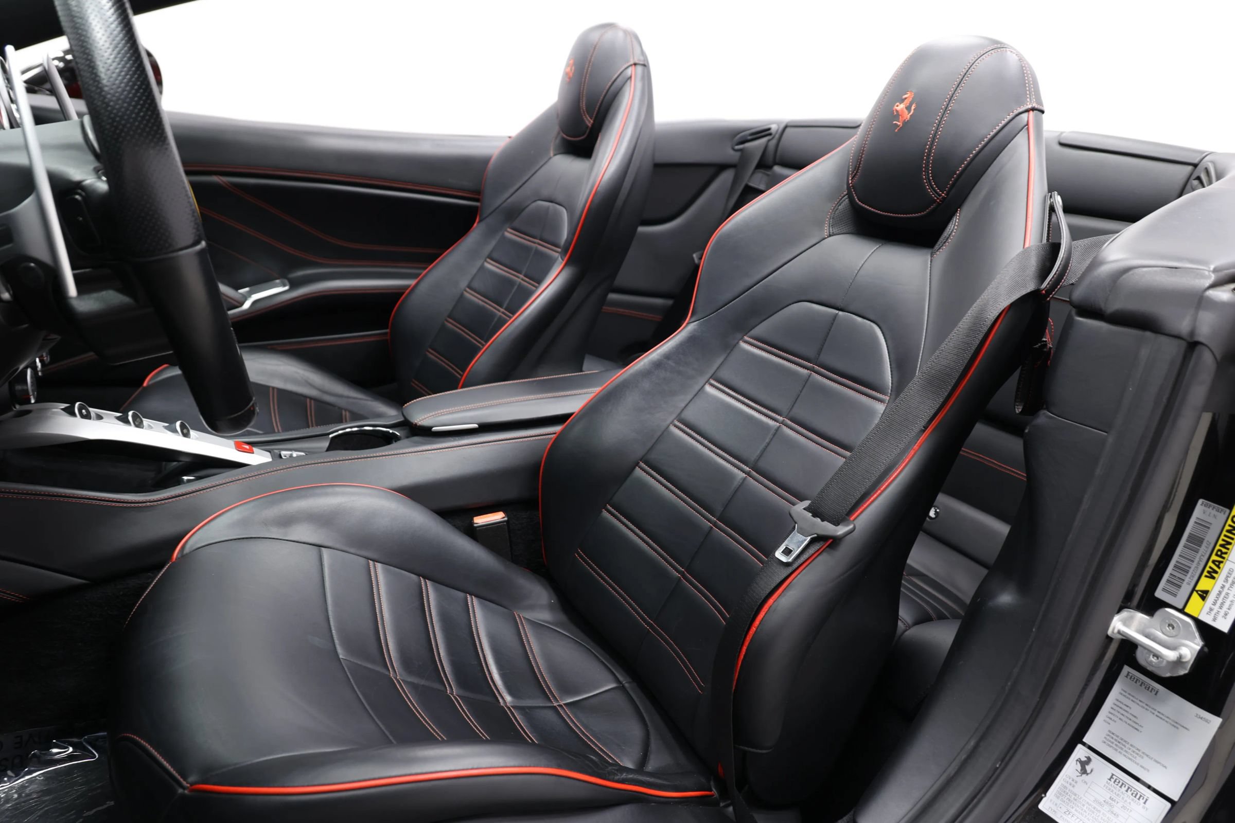 Used 2017 Ferrari California T RWD image 16