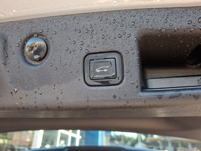 Used 2018 Chevrolet Equinox LT AWD/4WD image 40