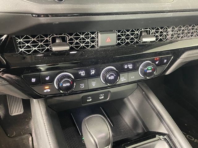 Used 2023 Honda Accord Touring image 8
