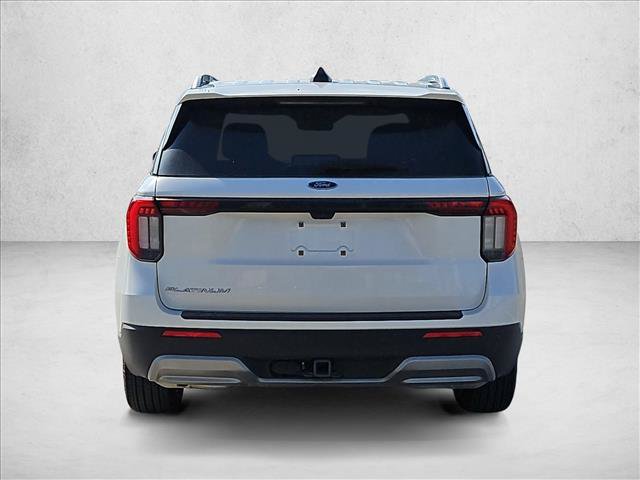 Used 2025 Ford Explorer Platinum RWD image 7