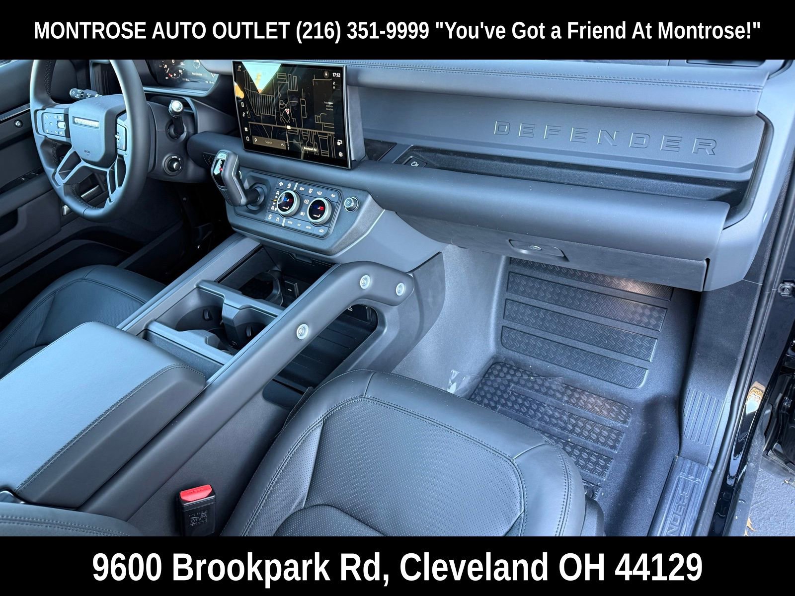 New 2025 Land Rover Defender 110 X-Dynamic SE image 16