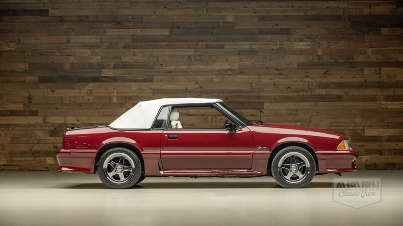 Used 1989 Ford Mustang GT RWD image 9