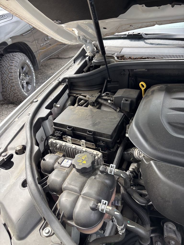 Used 2018 Jeep Grand Cherokee Limited image 14