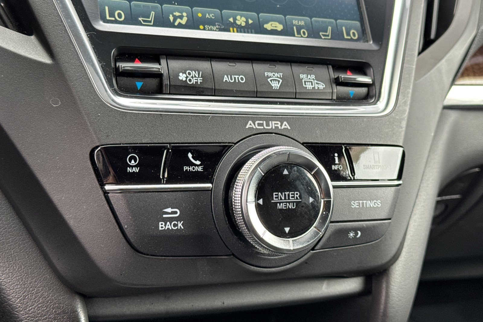 Used 2018 Acura MDX w/ Technology Package FWD image 19