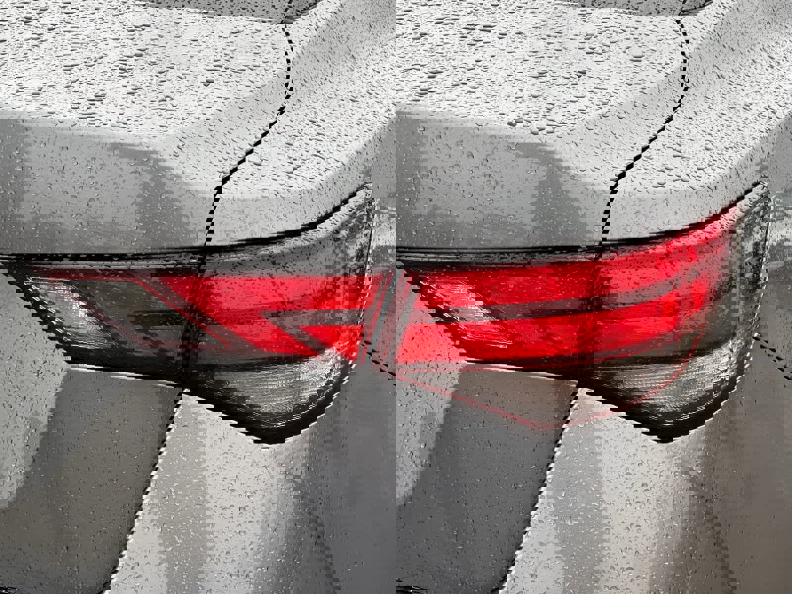 Used 2025 Nissan Sentra S image 27