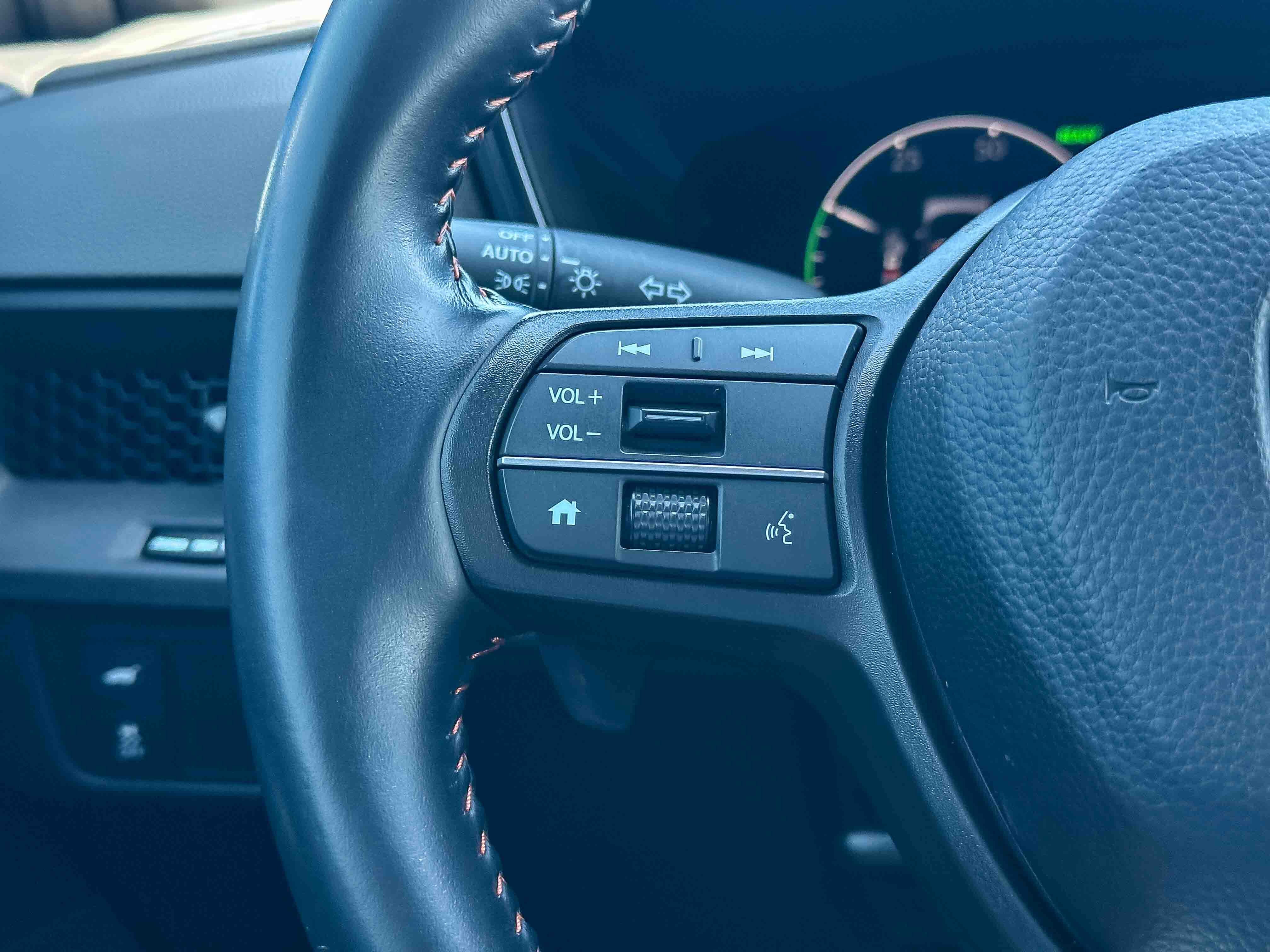 Certified 2025 Honda CR-V Sport-L image 30