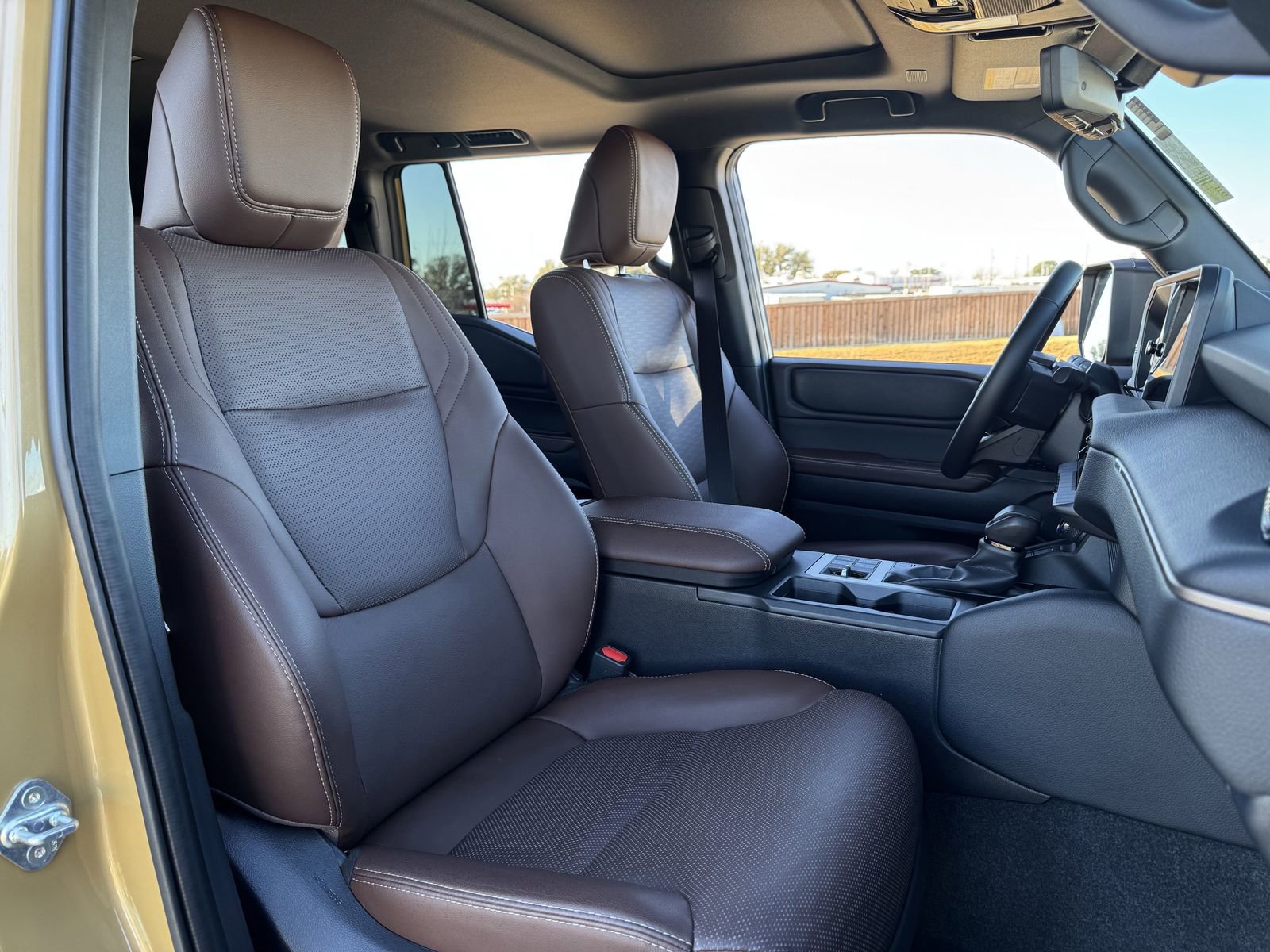 Used 2025 Toyota Land Cruiser image 32