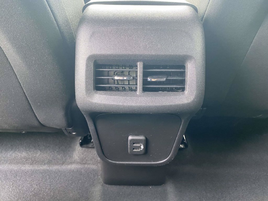 Used 2024 Chevrolet Equinox LT AWD/4WD image 11