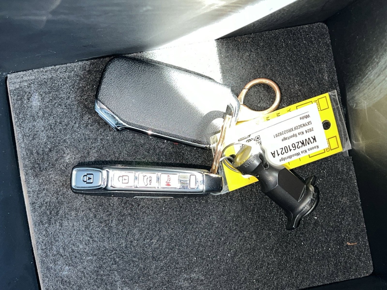 Used 2024 Kia Sportage SX image 34