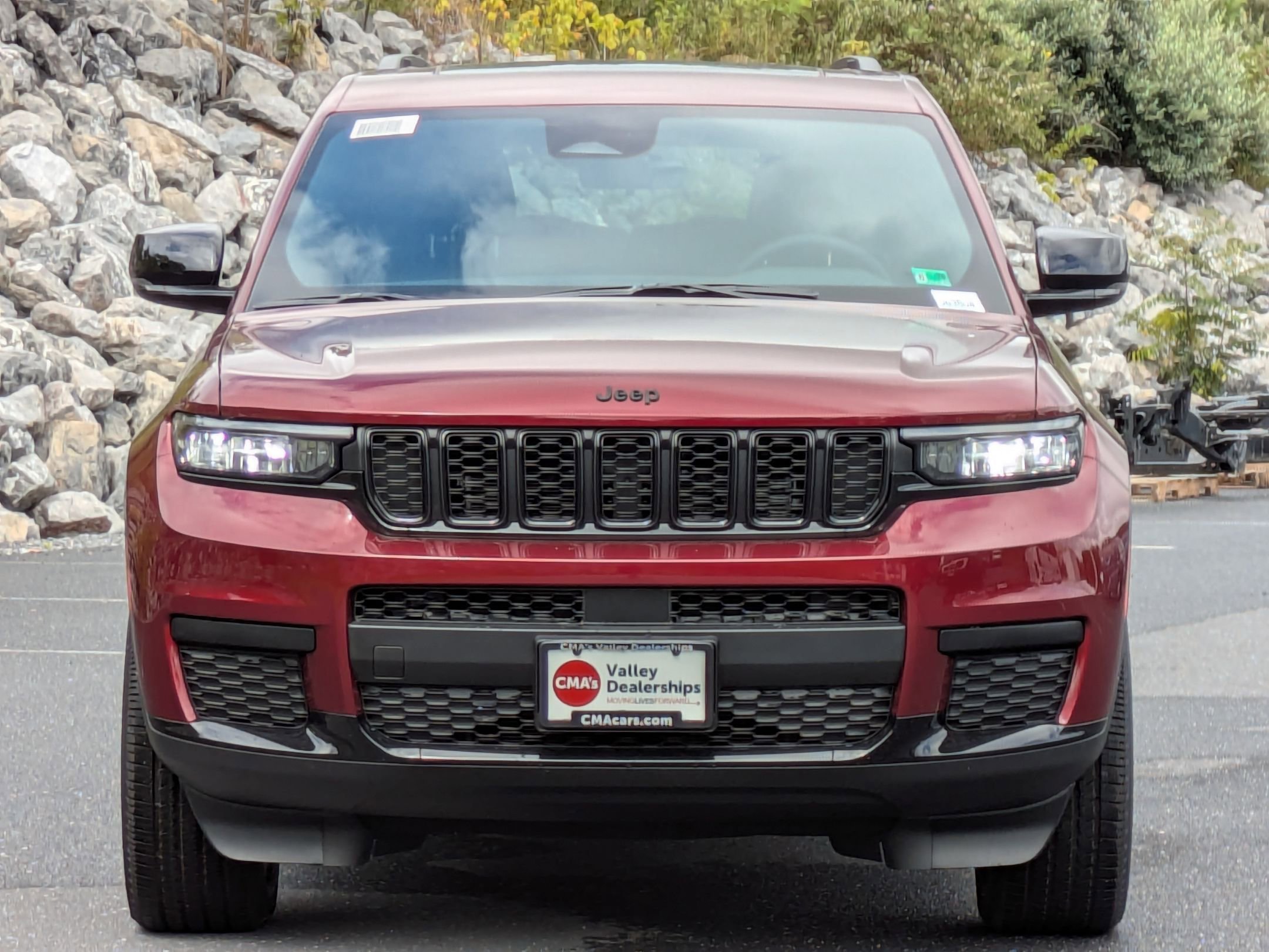 New 2025 Jeep Grand Cherokee L Altitude image 2