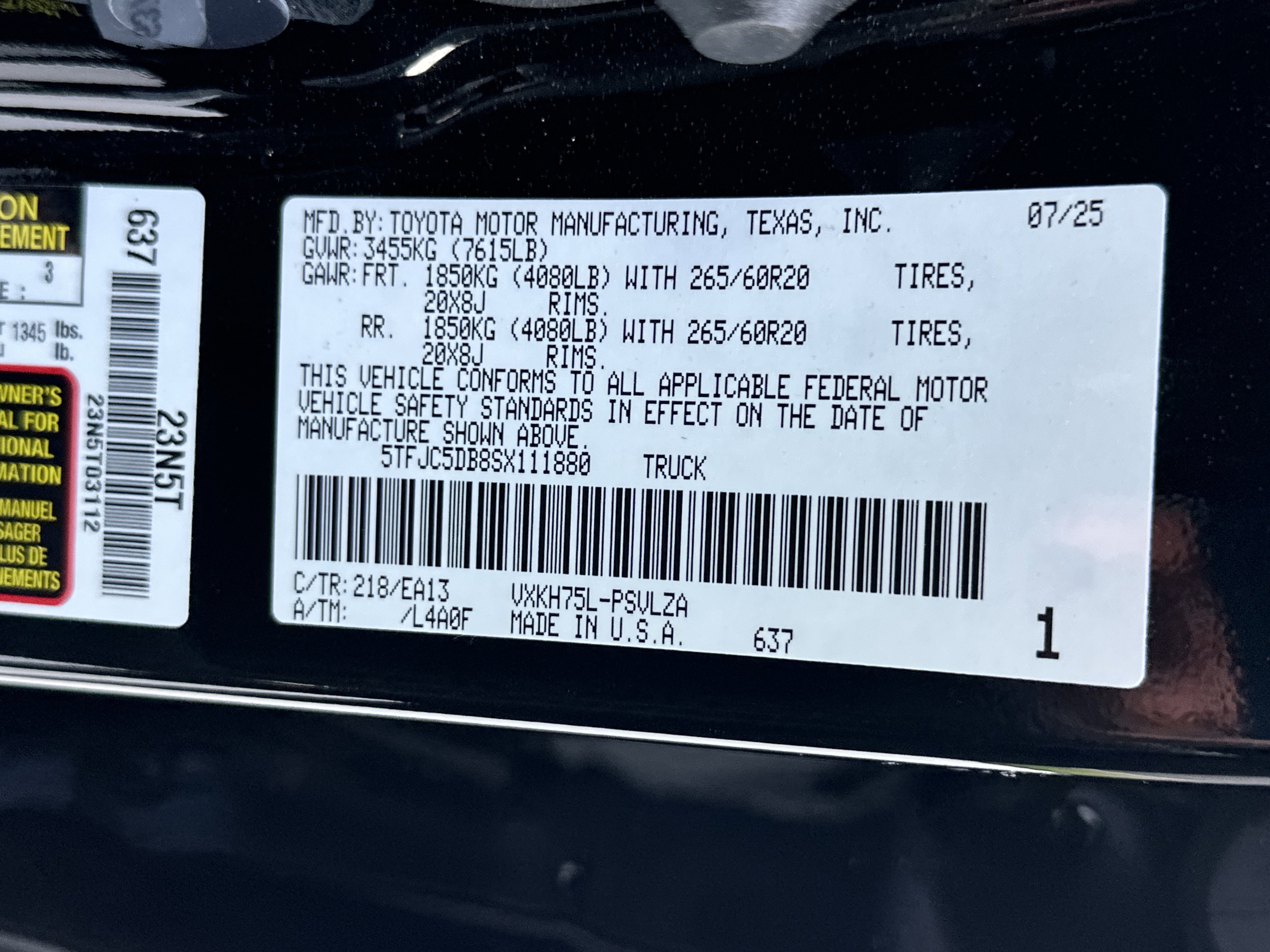 Used 2025 Toyota Tundra Limited AWD/4WD image 35