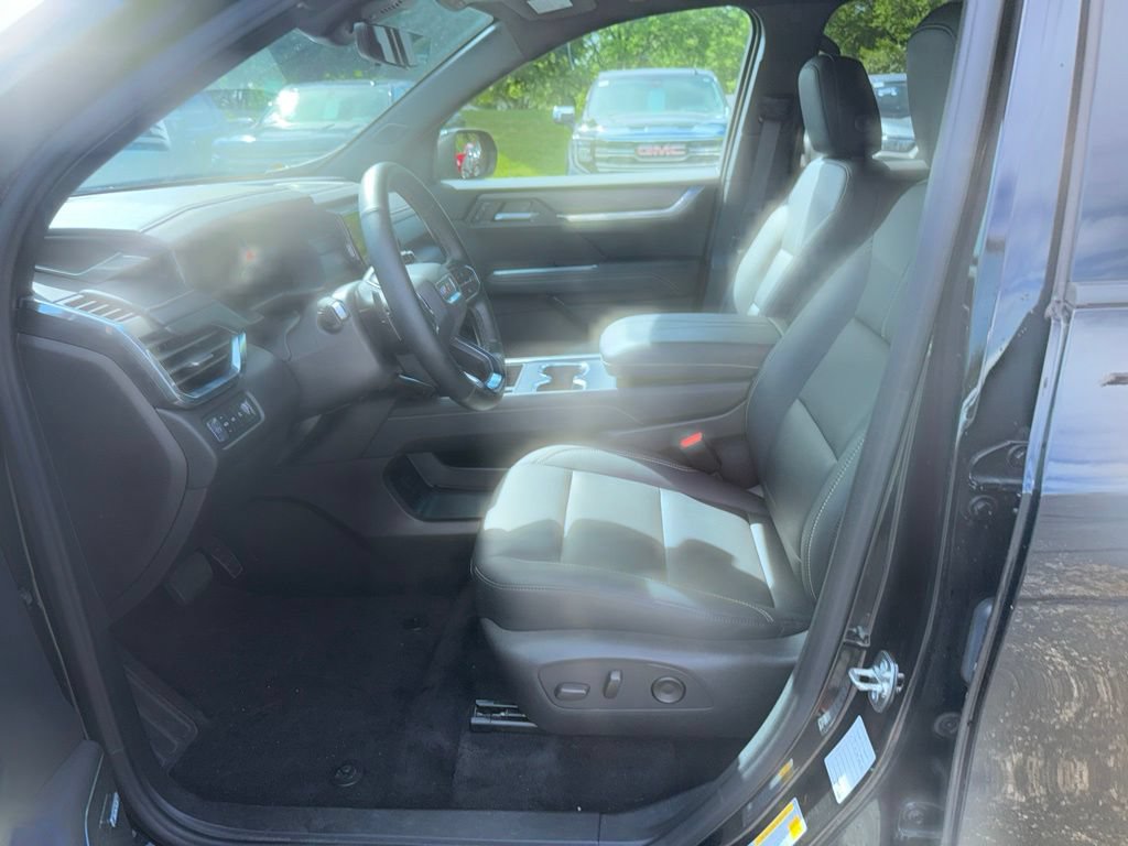 Used 2026 GMC Acadia Elevation w/ Elevation Premium Package AWD/4WD image 18