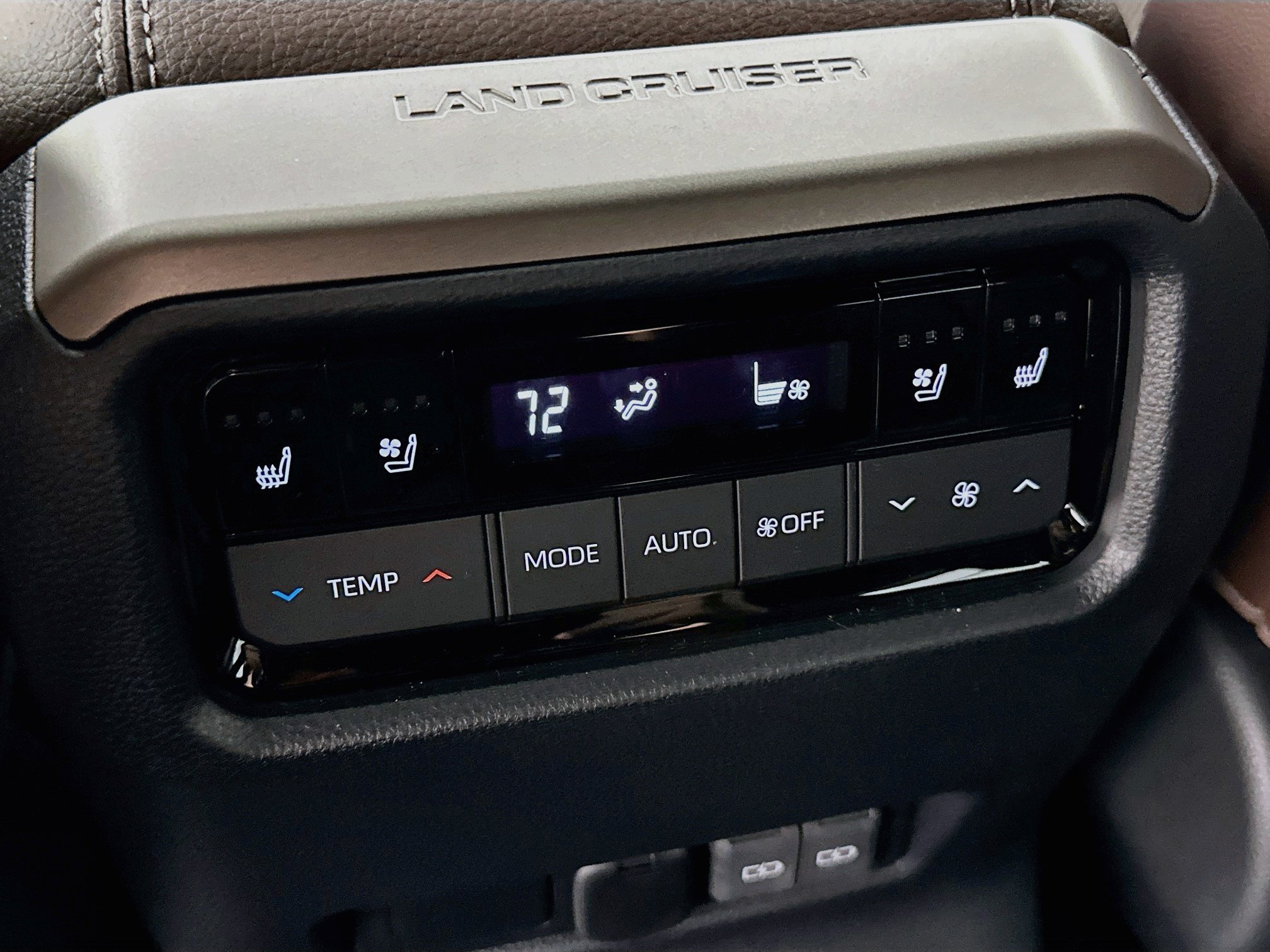 Used 2027 Toyota Land Cruiser w/ Premium Package AWD/4WD image 35