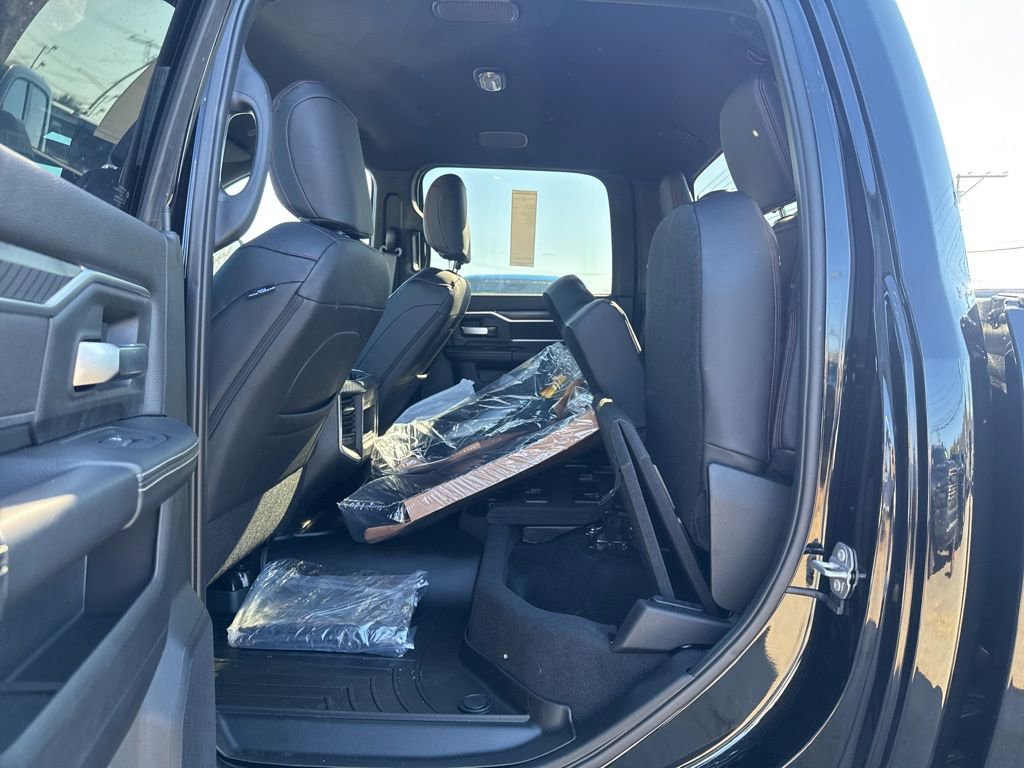 New 2025 RAM 2500 Big Horn AWD/4WD image 24