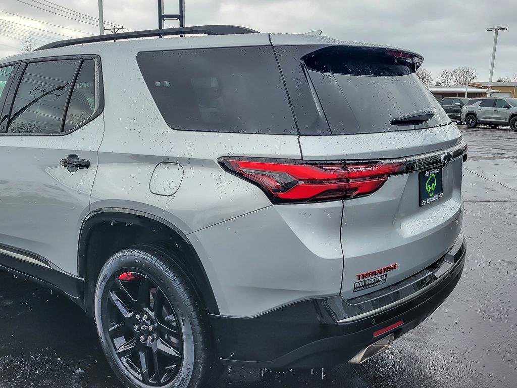 Certified 2022 Chevrolet Traverse Premier w/ Redline Edition image 6