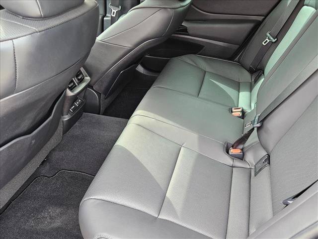 Used 2024 Lexus ES 250 w/ Premium Package AWD/4WD image 19