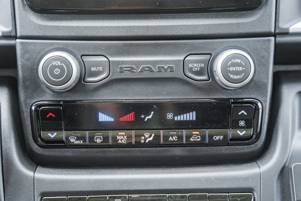 New 2025 RAM ProMaster 3500 w/ Quick Order Package 22G SLT image 21