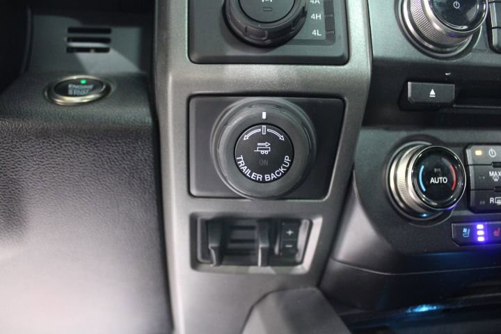 Used 2018 Ford F150 Raptor w/ Equipment Group 802A Luxury image 46