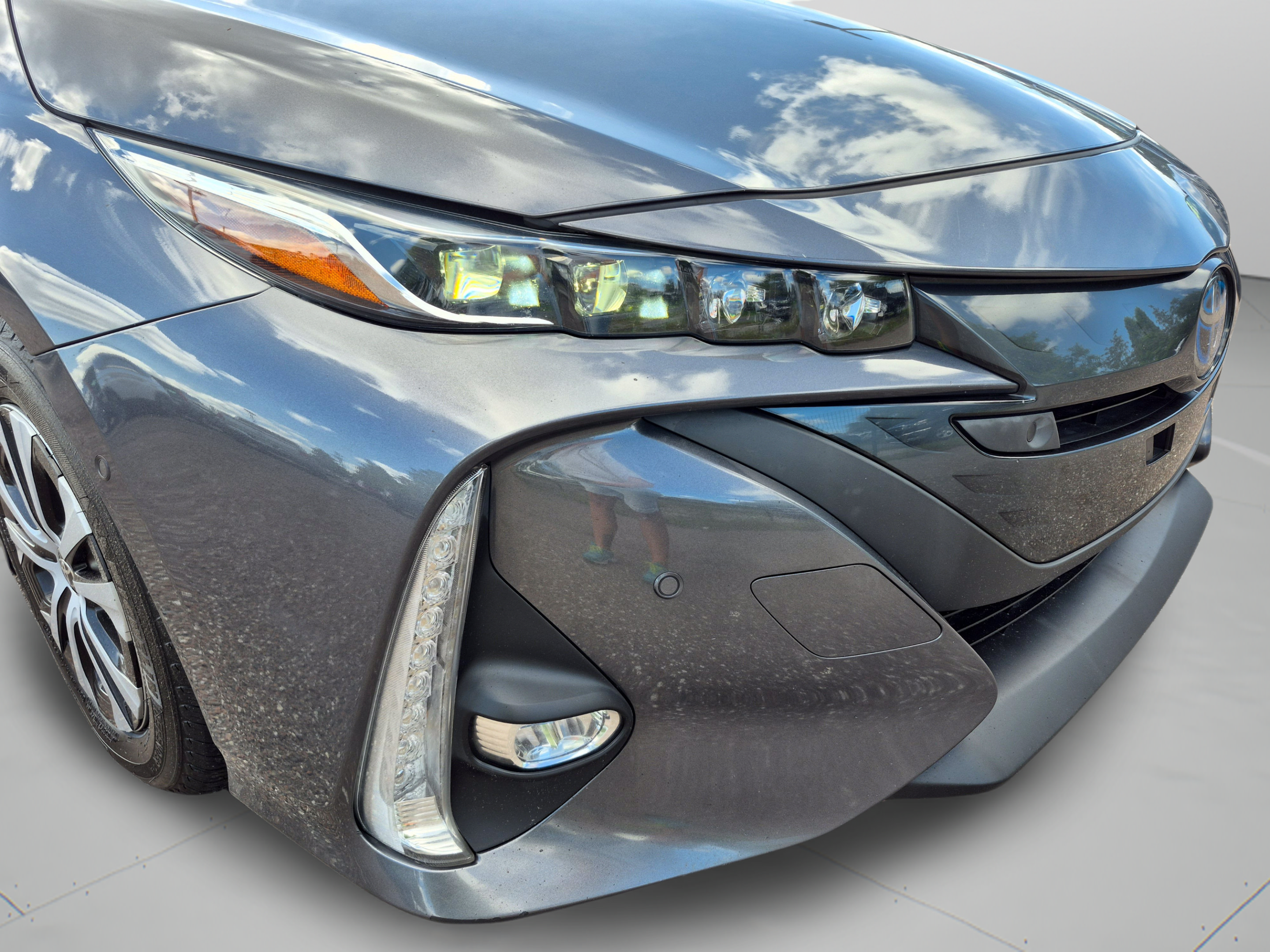 Used 2022 Toyota Prius Prime Limited FWD image 34