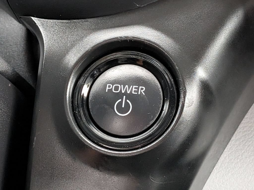 Used 2026 Toyota Sienna XLE FWD image 22