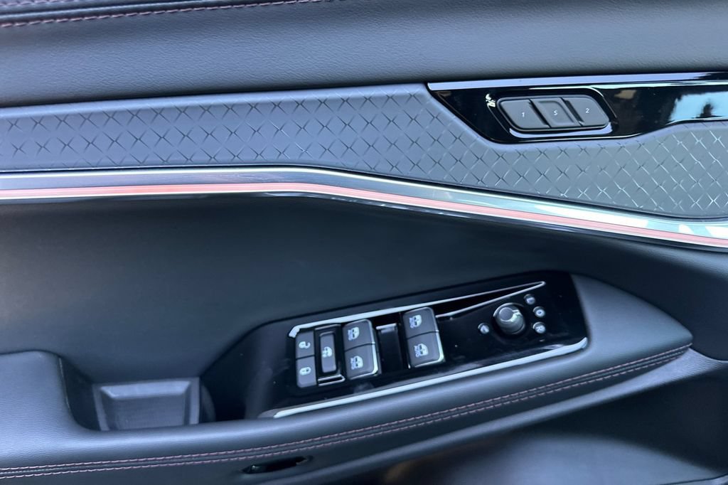 New 2025 Jeep Wagoneer S Limited AWD/4WD image 11