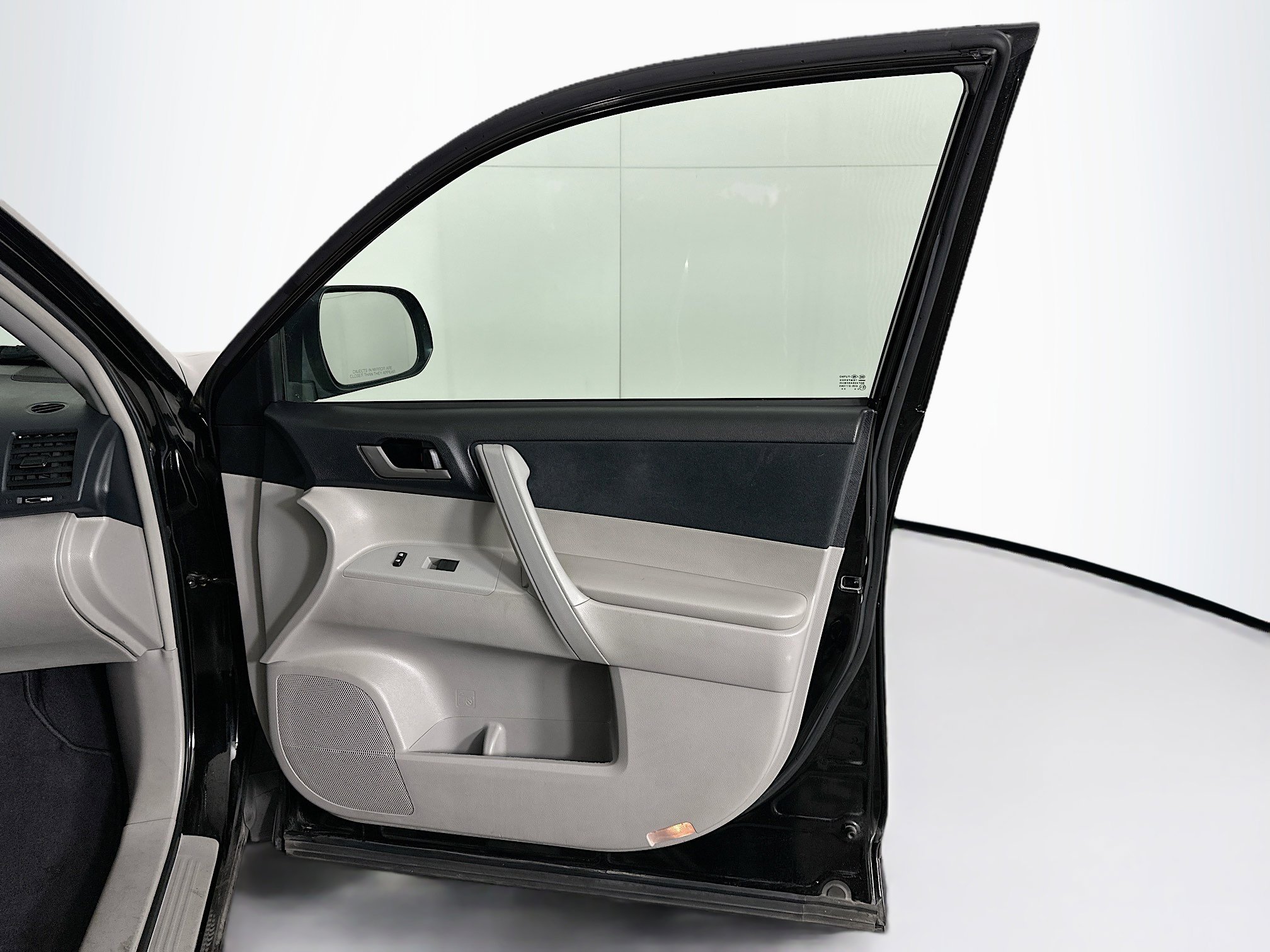 Used 2013 Toyota Highlander Plus image 31