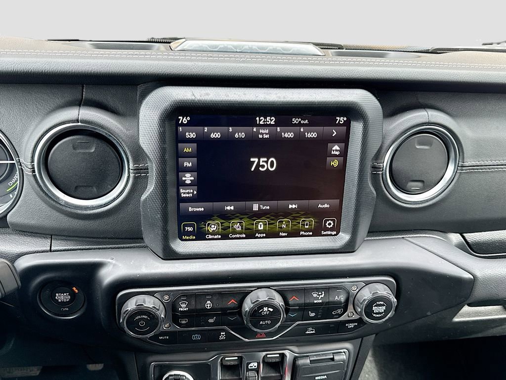 Used 2023 Jeep Wrangler Unlimited Sahara w/ Cold Weather Group image 21