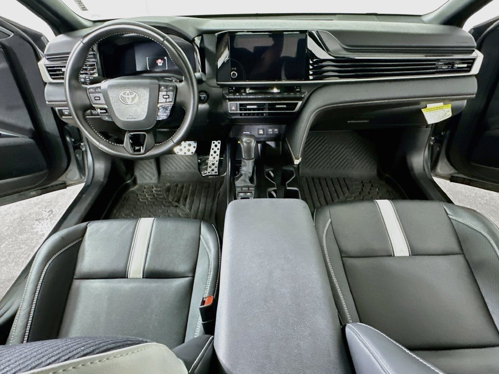 Used 2026 Toyota Camry SE FWD image 18